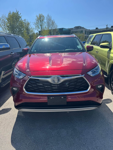 SUV hybride de luxe d'occasion en excellent état, 4x4 automatique, transmission intégrale, édition Platinum, avec garantie de 3 ans pour l'exportation - Product Image 6