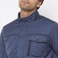 Veste matelassée épaisse de haute qualité pour hommes, veste matelassée de style classique, nouveau design, vente en gros de service OEM, veste matelassée pour hommes de la rue principale