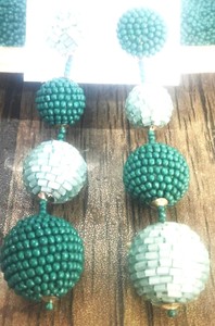 Pendientes de aro hechos a mano para mujer, pendientes de mariposa hechos a mano, pendientes coloridos de rafia para temporada de vacaciones - Product Image 4