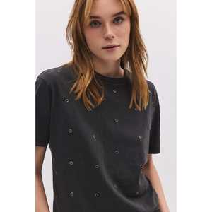 Camiseta de Tela Perforada con Anillo Metálico - Product Image 4