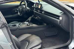 Auto Deportivo Compacto Usado 2023, 2 Puertas, Alto Rendimiento, Transmisión Automática, Asientos de Cuero, Cámara Trasera 360, Envío Inmediato - Product Image 6