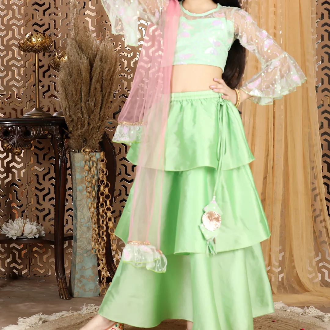 Красивая индийская Эксклюзивная дизайнерская одежда для детей, зеленая и розовая сетка, Lengha, Холи для девочек, традиционная Линга Холи от Cutiekins