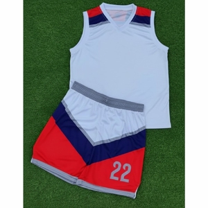 Uniformes de Baloncesto Personalizados que Absorben la Humedad para Entrenamiento y Competición - Product Image 3