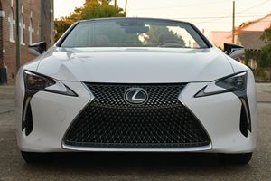 Lexus LC 500 Convertible ปี 2021 สภาพดีเยี่ยม เครื่องยนต์ V8 พร้อมชุดแต่ง Touring Package รถจากภาคใต้ ไม่ได้ดัดแปลงใดๆ - Product Image 1