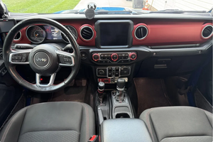 LISTO PARA CONDUCIR - USADO, VOLANTE A LA IZQUIERDA |   CONDUCCIÓN DERECHA |   JEEP GLADIATOR RUBICON AMW 707 2021 con Motor HELLCAT - Product Image 5