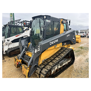 Cargador compacto con ROC de 3.700 + lb, controles EH ISO, sistema hidráulico de alto flujo y conducción suave en terrenos ásperos - Product Image 4