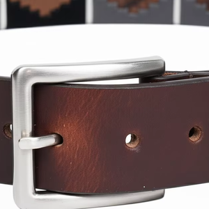 Cinturón de polo hecho a mano con patrón de tejido plateado y Negro Cuero Premium, hebilla vintage, accesorio de moda unisex | OEM disponible - Product Image 1