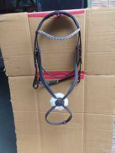 Figura anatómica de alta calidad 8 brida de filete de cuero producto de caballo deportivo ecuestre duradero con acentos de cristal brida de carreras - Product Image 2