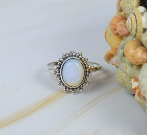 Anillo de piedras preciosas de Plata de Ley 925 hecho a mano, piedra NATAL DE OCTUBRE DE opalita lechosa, joyería de diseñador de forma ovalada, anillos de moda - Product Image 3