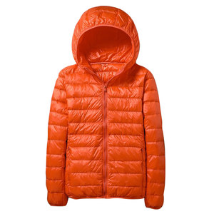 Chaqueta larga de plumón XL para mujer hecha a medida al por mayor con logotipo personalizado de tela transpirable Características del abrigo - Product Image 1