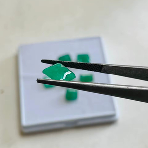 Esmeralda Natural, 7 Piezas de Gema con Corte Esmeralda, Buena Calidad, Lustre y Bonito Color Verde, Pulido Perfecto para Cualquier Joyería - Product Image 6