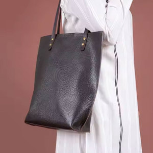 Sac à main fourre-tout en cuir véritable de haute qualité pour femmes Logo personnalisé Couleur unie Fermeture à glissière élégante - Product Image 5