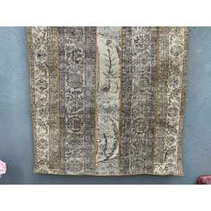 Alfombra Turca Vintage de 4.4x4.6 pies, Alfombra Decorativa, Alfombra de Lana Marrón - Product Image 1