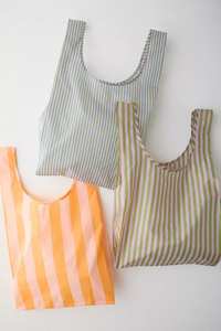 ถุงช้อปปิ้งแบบพับเก็บได้ถุงผ้าโพลีเอสเตอร์เป็นมิตรต่อสิ่งแวดล้อมพร้อมโลโก้ออกแบบได้ตามต้องการ - Product Image 2