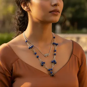 Collier en lapis-lazuli argenté pour femmes, bijoux religieux perlés avec des perles d'eau douce et de l'agate, style de chaînes tendance pour cadeaux - Product Image 1