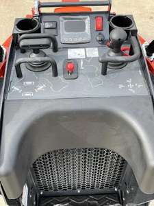 Kubota SCL 1000รถลื่นไถลขนาดเล็กมีประสิทธิภาพสูงและเป็นของแท้จัดส่งฟรี - Product Image 3