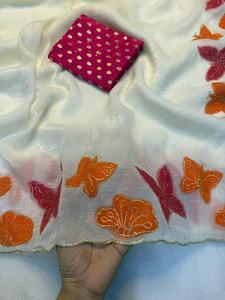 ส่าหรีผ้าไหมเนื้อนุ่มกรุบกรอบพร้อมงานเย็บปักถักร้อยเข้ากันเข้ากันกับเสื้อทำงานปักลายสีตัดกัน - Product Image 5