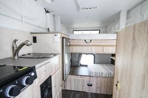 Nouveau Smart Pop up Hard Top Truck Camper pour Pick-up Slide dans le lit de ramassage Camper dans Mini Truck Camper Truck Body à vendre aux États-Unis - Product Image 4