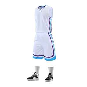 Maillot de basket-ball OEM de haute qualité pour hommes, uniforme de sports d'hiver avec caractéristique respirante et logo imprimé personnalisé, vente en gros - Product Image 1