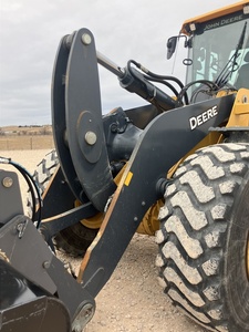 รถตักล้อยาง Deere 644P สีเหลือง รถตักล้อยางสำหรับงานก่อสร้าง รถตักหน้าขุดขนาดใหญ่ 644P สำหรับงานในเหมืองและงานภาคสนาม - Product Image 6