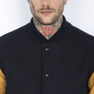 Chaqueta de béisbol vintage Varsity personalizable para hombre, Mangas de cuero con cuello levantado universitario con logotipo personalizado y diseño de letras - Product Image 5