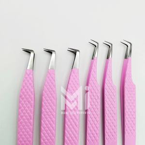 Pince à épiler d'extension de cils en acier inoxydable revêtue de poudre rose foncé pointe dorée avec poignée diamantée Type de pointe pointue durable - Product Image 5