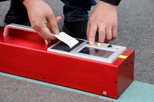 Handgehaltenes Tragbares Straßenmarkierungs-Messgerät 15M Straßenlinien Reflektierendes Messinstrument - Product Image 5