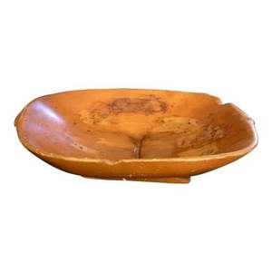 Elegante tazón de masa de madera de estilo medieval de forma desigual para cocina, hogar o restaurante, diseño vintage embalado en cartón - Product Image 5