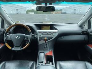 Lexus RX 350 2010 en Excelentes Condiciones / Disponible para la Venta con Bajo Kilometraje, Motor de Gasolina, Coche Usado en Perfecto Estado y Sin Accidentes, Gran Oferta, Volante a la Izquierda - Product Image 5