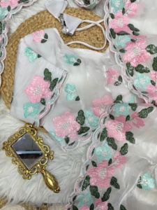 Nouvelle élégance Dressing tendance tenue pur doux Zimmy Choo soie Saree Blouse Multi couleur séquence broderie travail à vendre - Product Image 2