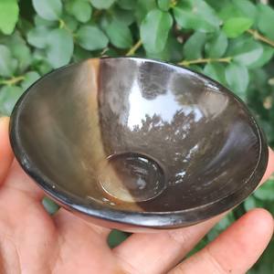 Cuenco de cuerno de vaca pulido para sopa de arroz o presentación de comida rústica disponible a un precio asequible - Product Image 3