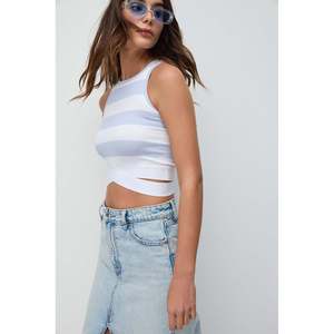 <b>Striped</b> Crop Blouse - Product Image 4