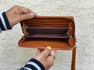 Billeteras de cuero cruzadas hechas a mano para mujer, Cartera de mano con diseño elegante, tarjeta ATM, multiusos, con cadena de mano - Product Image 6