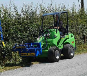 Tondeuse à haies pivotante sans fil Slanetrac SA800 disponible - Product Image 1