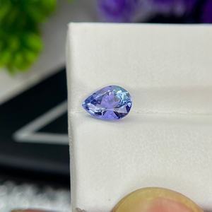 Piedra preciosa de tanzanita bicolor Forma de pera púrpura y azul natural con lupa de corte ovalado Zoisita limpia - Product Image 4