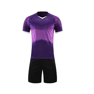 Conjunto de camiseta de fútbol transpirable de secado Logotipo personalizado Camiseta de camiseta de fútbol para adultos barata Corte automático - Product Image 2