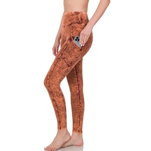 Mallas de mujer lavadas con ácido personalizadas, mallas de diseño deportivo de talle alto para yoga de tela suave para Mujer | Ropa deportiva - Product Image 4