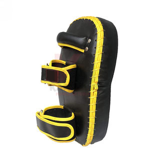 แผ่นซ้อมมวยไทยคุณภาพสูง ระบายอากาศได้ดี ผลิตตามสั่ง พร้อมโลโก้  หนังแท้ระดับพรีเมียม สำหรับฝึกซ้อม MMA และมวย - Product Image 5