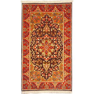 Alfombra de Lana Hecha a Mano en Kerman con un Diseño Tradicional Rico y un Trabajo de Nudos Manuales de Alta Calidad para Hogar u Oficina - Product Image 1