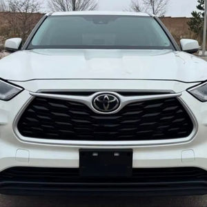 Toyota Highlander LE 2021 Usada en Venta - Product Image 2