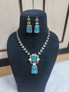 Luxueux collier Kundan perlé vert ensemble avec boucles d'oreilles perles bijoux de fête indiens pour les mariées cadeaux élégants pour les mariages - Product Image 2