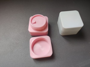 <span class=keywords><strong>Macaron</strong></span> hộp kem với Frosting Matte Kem nồi Nhựa <span class=keywords><strong>PP</strong></span> cap pastel màu xanh hồng Tosca cho mỹ phẩm mắt Kem vuông Jar 10 gam - Product Image 6