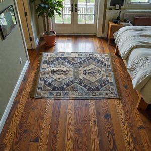 Tapis Kilim en nylon fait main Giana, bleu et beige, motif abstrait, moderne, tissé à la main, tissage plat, tapis écologique avec franges - Product Image 6