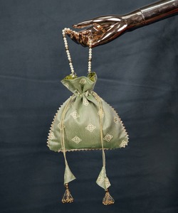 Batwa Handy Pocket Thela Hath Batwa Ethnique - Product Image 6