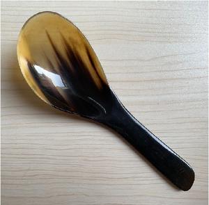 ช้อนทำจากเขาสัตว์ธรรมชาติ ผลิตด้วยมือ เป็นมิตรกับสิ่งแวดล้อม ผลิตภัณฑ์เครื่องครัวที่ยั่งยืน - Product Image 5