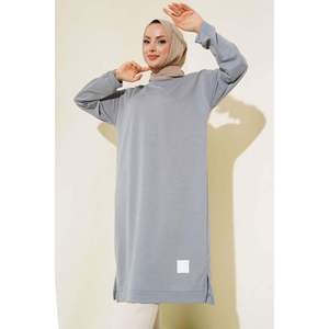 Túnica larga gris con detalle de emblema Ropa de gimnasia - Product Image 4