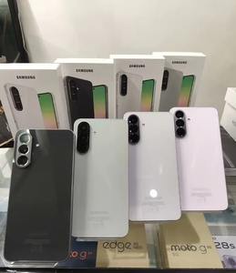 Smartphone Android Samsung Galaxy A56 Neuf et Abordable, Écran Super AMOLED 6,7 pouces 120Hz, Triple Caméra 50MP, 512 Go, 12 Go de RAM - Product Image 3