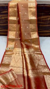 Por encargo rojo brocado Banarasi viscosa Lehenga Choli para las mujeres fiesta de invierno estilo Vintage - Product Image 6