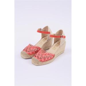 Alpargata cerrada con punta en cuña - Product Image 2