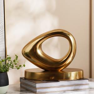 Sculpture d'homme en métal vintage moderne, pièce artistique artisanale, idéale pour le salon ou le bureau - Product Image 6